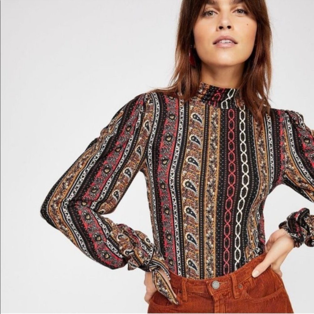 Free People  Donatella Paisley Turtleneck Top Long Sleeve Sz XS